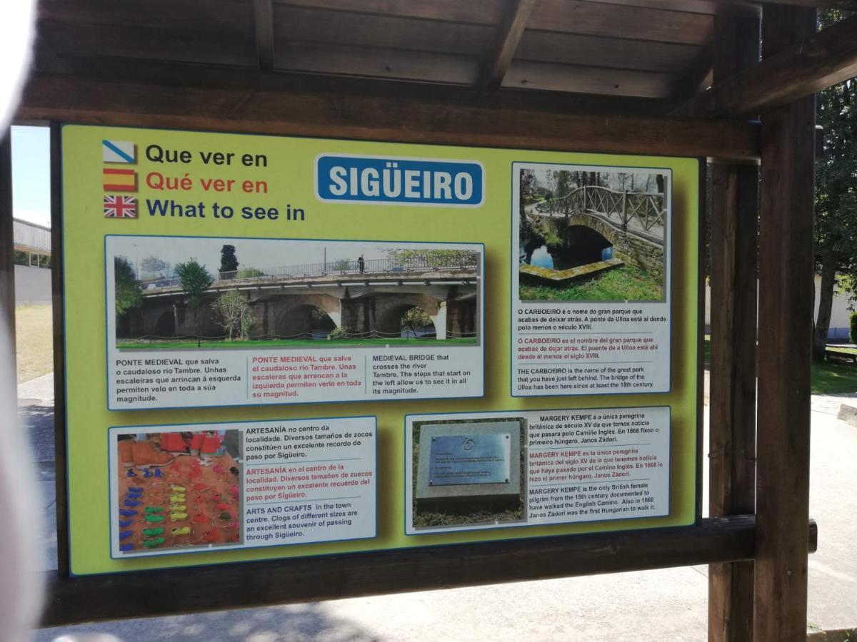 Alojamiento Camino Real Sigueiro Exterior photo